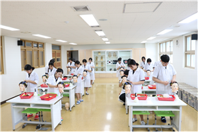 교육시설 및 장비